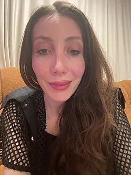 Snapshot of HellaryTourent chatting on March 4, 5:08 pm HellaryTourent online show from March 4, 5:08 pm