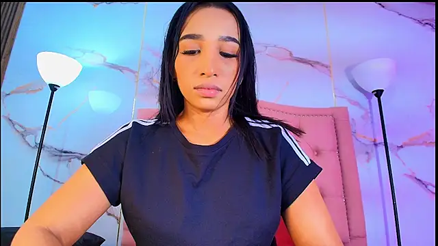 AlyaThompson online show from May 13, 4:10 am