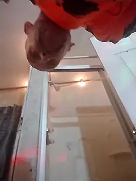 Snapshot of BonnienClyde5421 chatting on February 7, 5:00 am BonnienClyde5421 online show from February 7, 5:00 am