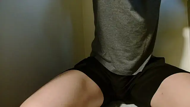 Snapshot of shint-11 chatting on March 13, 12:45 pm shint-11 online show from March 13, 12:45 pm