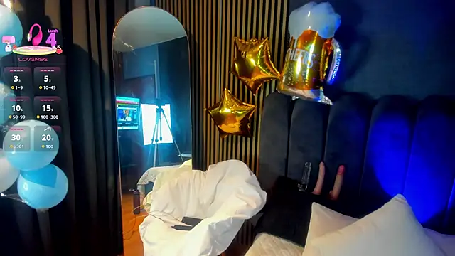 Gina 77 online show from October 6, 12:02 pm