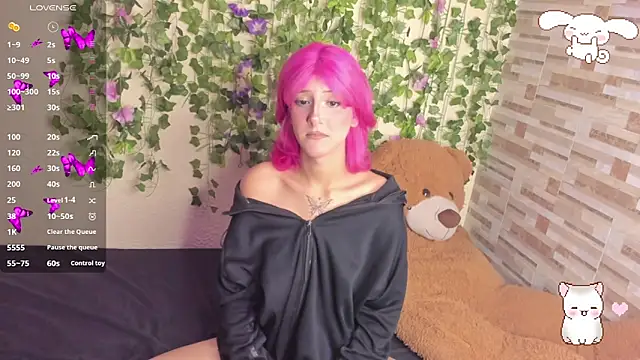 Amy Moonlight online show from April 19, 9:39 pm