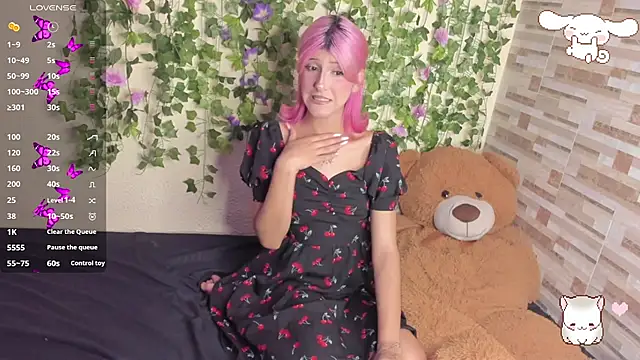 Snapshot of Amy_Moonlight chatting on May 25, 8:48 pm Amy Moonlight online show from May 25, 8:48 pm