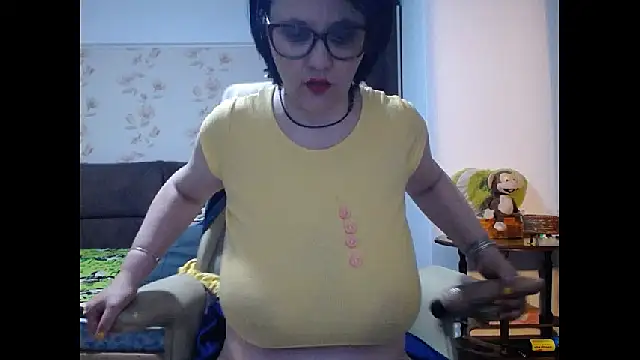 Snapshot of Mary_x chatting on June 5, 6:52 am Mary x online show from June 5, 6:52 am