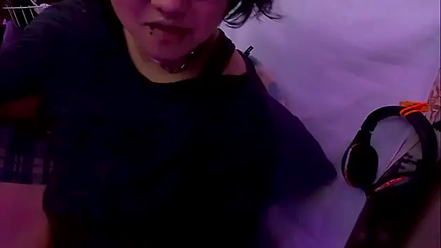 Snapshot of Ftm_Bunny chatting on December 22, 10:45 am Ftm Bunny online show from December 22, 10:45 am