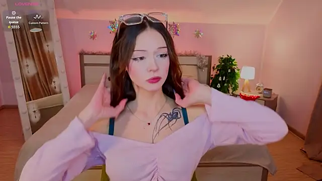 Adetta online show from December 18, 10:21 am