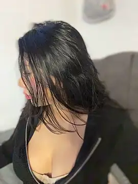 Snapshot of snow_doll chatting on June 15, 10:01 pm snow doll online show from June 15, 10:01 pm