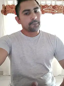 Bradd 32 online show from January 8, 5:26 pm