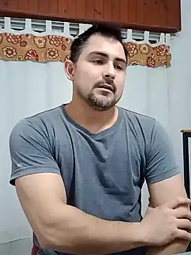 Bradd 32 online show from June 24, 2:43 am