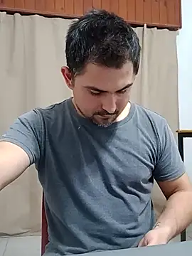 Bradd 32 online show from July 10, 2:49 am