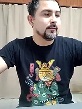 Bradd 32 online show from July 20, 11:23 am