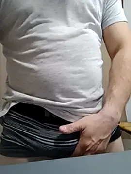 Bradd 32 online show from August 3, 3:38 am