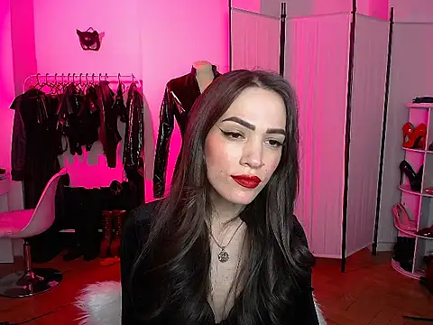 AlienaMoore online show from March 4, 4:57 pm