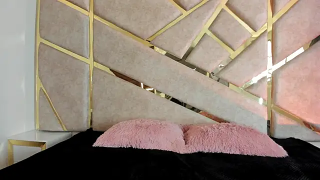 Zafiro claire online show from October 4, 5:55 pm