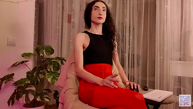 Queen of tease online show from October 27, 5:50 pm