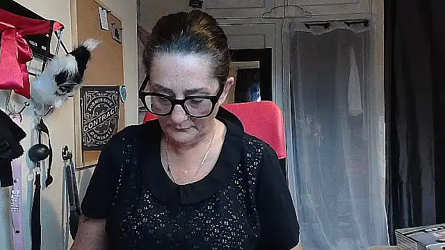 Mistress-Ivy51 online show from October 19, 7:42 am