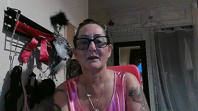 Mistress-Ivy51 online show from October 20, 6:25 am