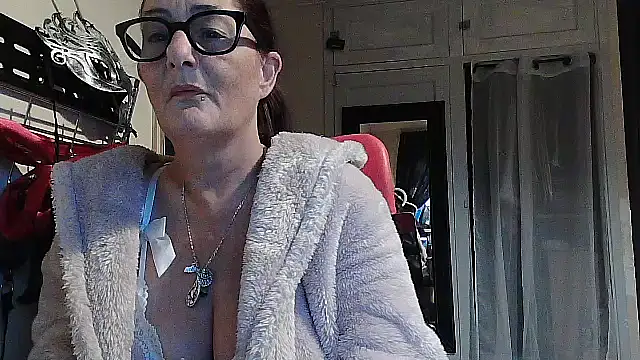 Mistress-Ivy51 online show from October 31, 6:47 am