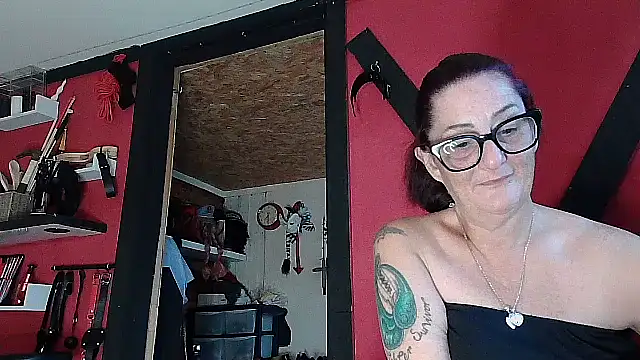 Mistress-Ivy51 online show from November 5, 7:30 am