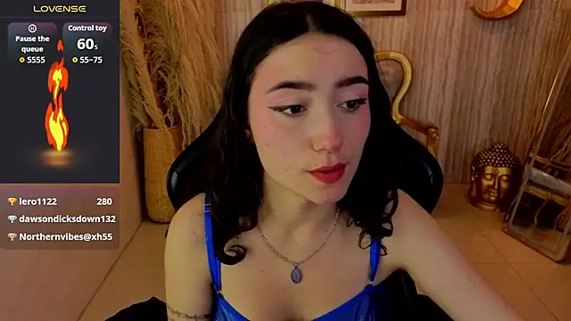 Snapshot of venuss09_s chatting on July 12, 3:03 pm venuss09 s online show from July 12, 3:03 pm