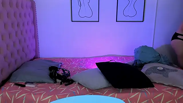 Rose 72 online show from September 28, 7:08 pm