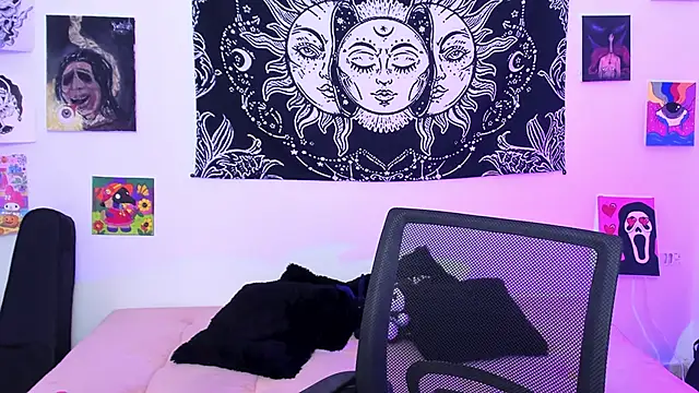 Rose 72 online show from June 3, 7:19 pm