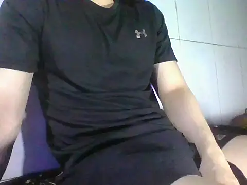 malacobi0 online show from July 22, 6:43 pm