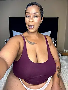 THICKBUNNYCHICKxxx online show from January 6, 8:23 pm