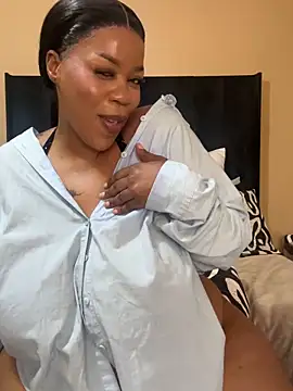 THICKBUNNYCHICKxxx online show from April 26, 12:03 pm
