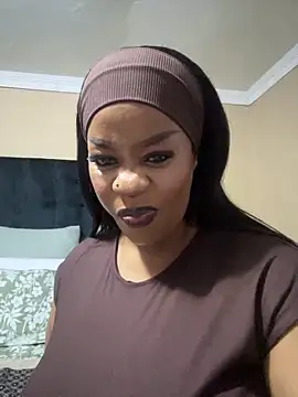 THICKBUNNYCHICKxxx online show from June 4, 8:15 pm