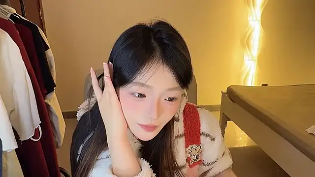 Robin-o3 online show from October 17, 4:31 pm