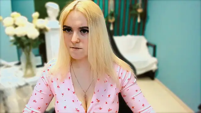 Stef Nicks online show from March 3, 9:04 am