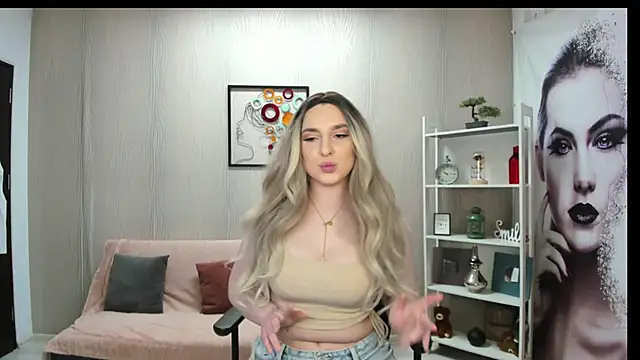 JaquelinLaurent online show from March 17, 8:12 pm