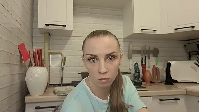 Snapshot of Edena_ chatting on June 9, 3:12 pm Edena online show from June 9, 3:12 pm