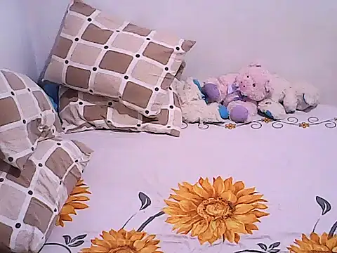 Sweetyummybabygirl online show from July 5, 10:06 pm