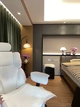 AYW-21 online show from April 2, 1:31 pm