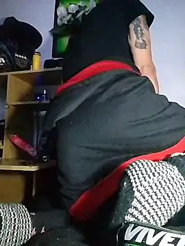 Snapshot of mexhotbi chatting on April 15, 10:33 am mexhotbi online show from April 15, 10:33 am