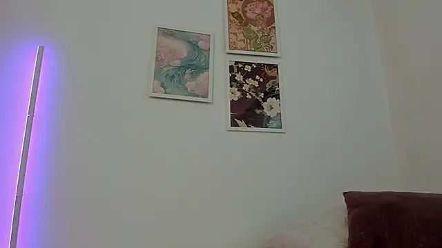 canelleGarces online show from March 18, 3:37 pm