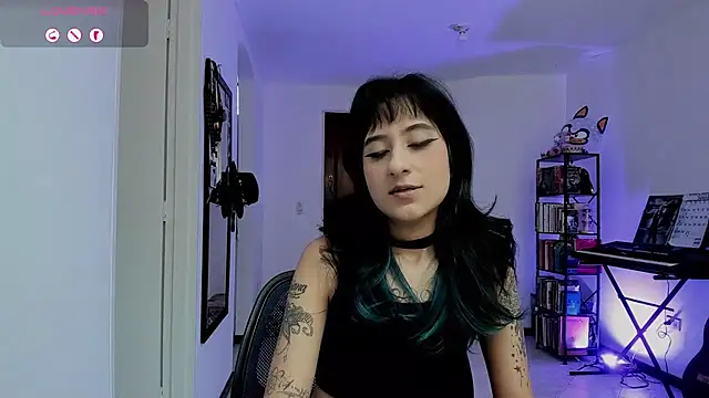 Snapshot of atenea_dragon__ chatting on June 23, 7:45 pm atenea dragon online show from June 23, 7:45 pm