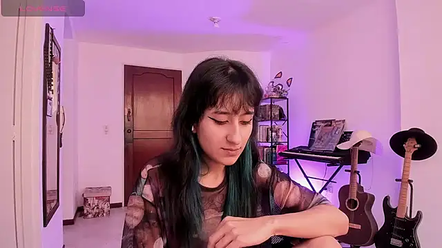 Snapshot of atenea_dragon__ chatting on July 13, 9:06 pm atenea dragon online show from July 13, 9:06 pm