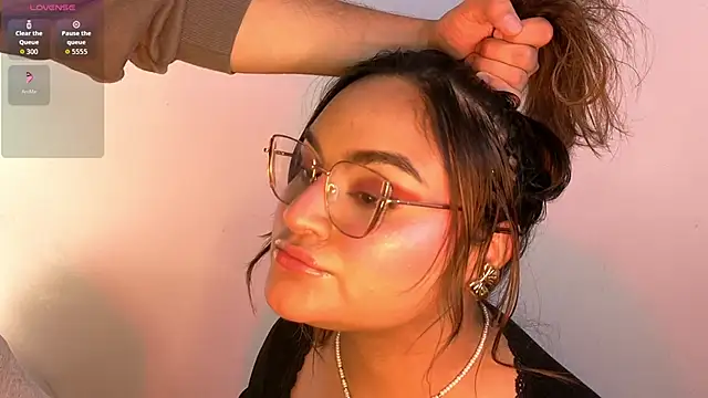 laurale phillipe online show from February 16, 11:23 pm