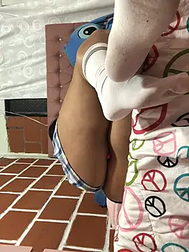 Rachellcooperrr online show from April 5, 6:10 am