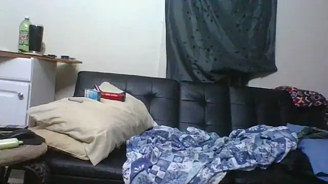 jarjar83 online show from October 20, 8:26 am