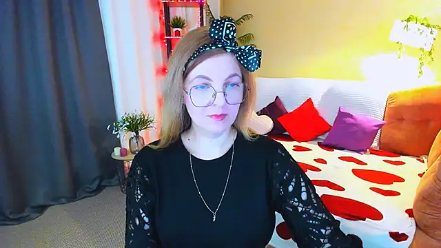 YourUniverser online show from April 19, 11:09 am