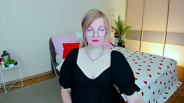 YourUniverser online show from June 26, 4:50 am
