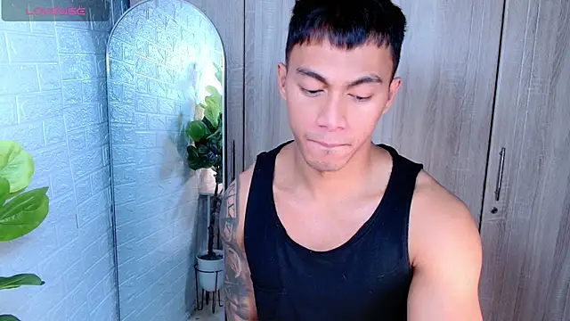 Snapshot of PinooyMilker chatting on December 14, 8:52 am PinooyMilker online show from December 14, 8:52 am