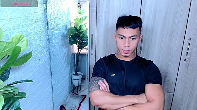 Snapshot of PinooyMilker chatting on December 23, 1:25 am PinooyMilker online show from December 23, 1:25 am