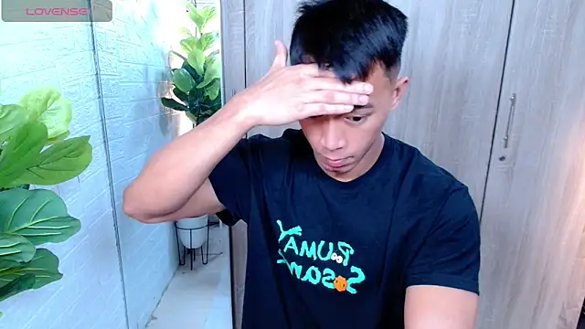 Snapshot of PinooyMilker chatting on January 8, 12:57 am PinooyMilker online show from January 8, 12:57 am