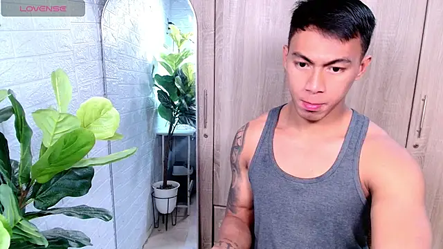 Snapshot of PinooyMilker chatting on February 7, 3:54 am PinooyMilker online show from February 7, 3:54 am