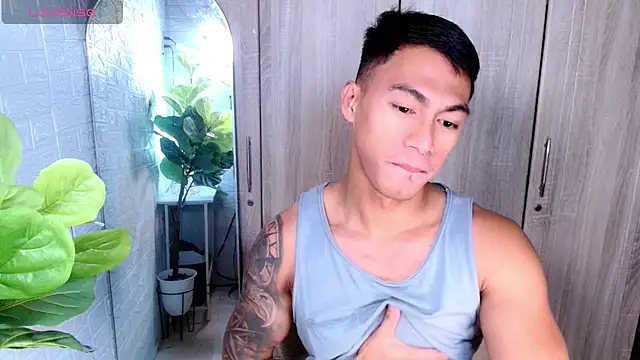 Snapshot of PinooyMilker chatting on March 1, 2:30 pm PinooyMilker online show from March 1, 2:30 pm